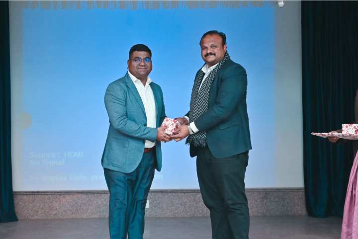  Advancing Education Through Innovation 